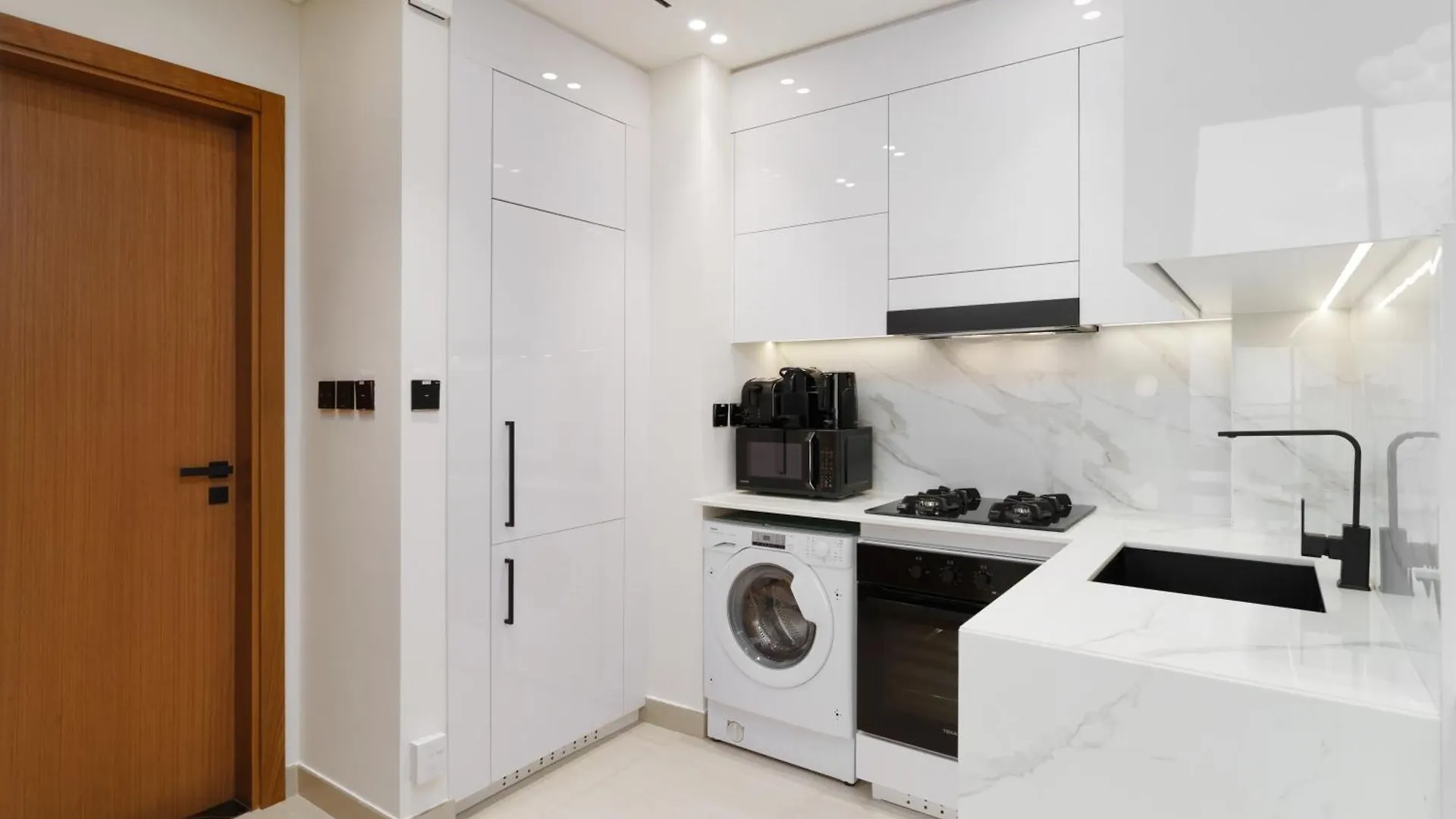 Apartment Chic 1-Bedroom In Binghatti House Jvc Dubai United Arab Emirates